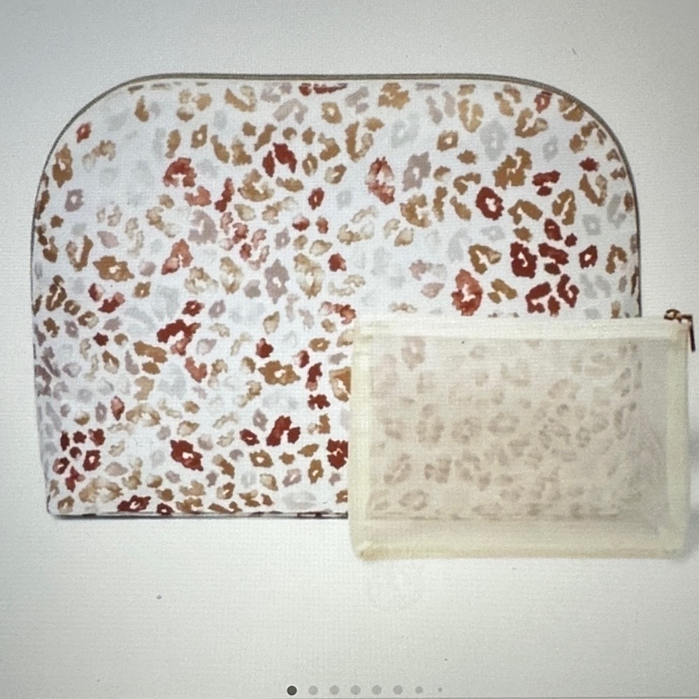 ❣️5|$25❣️Sonia Kashuk White Label. Smaller pouch included. NWT